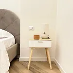 Luxury Apartment, A アパート