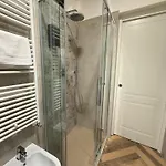 アパート Luxury Apartment, A