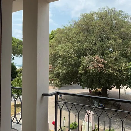 Luxury Apartment, A *