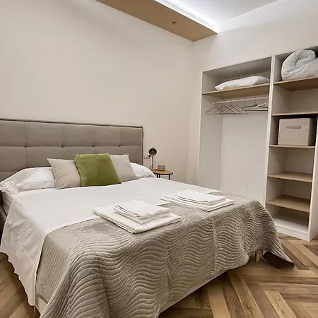 Luxury Apartment, A * 特拉西梅诺湖畔帕西尼亚诺