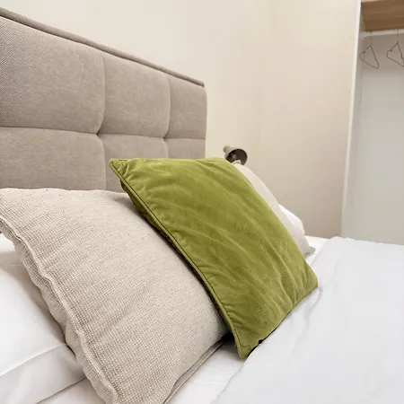 Luxury Apartment, A *